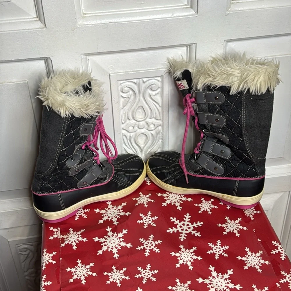 Totes Girls Waterproof Black With Pink , White Faux Fur Winter Boots Size 13